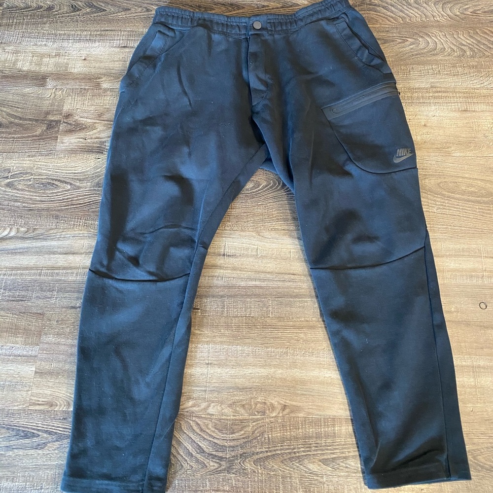 Nike tech sweatpants